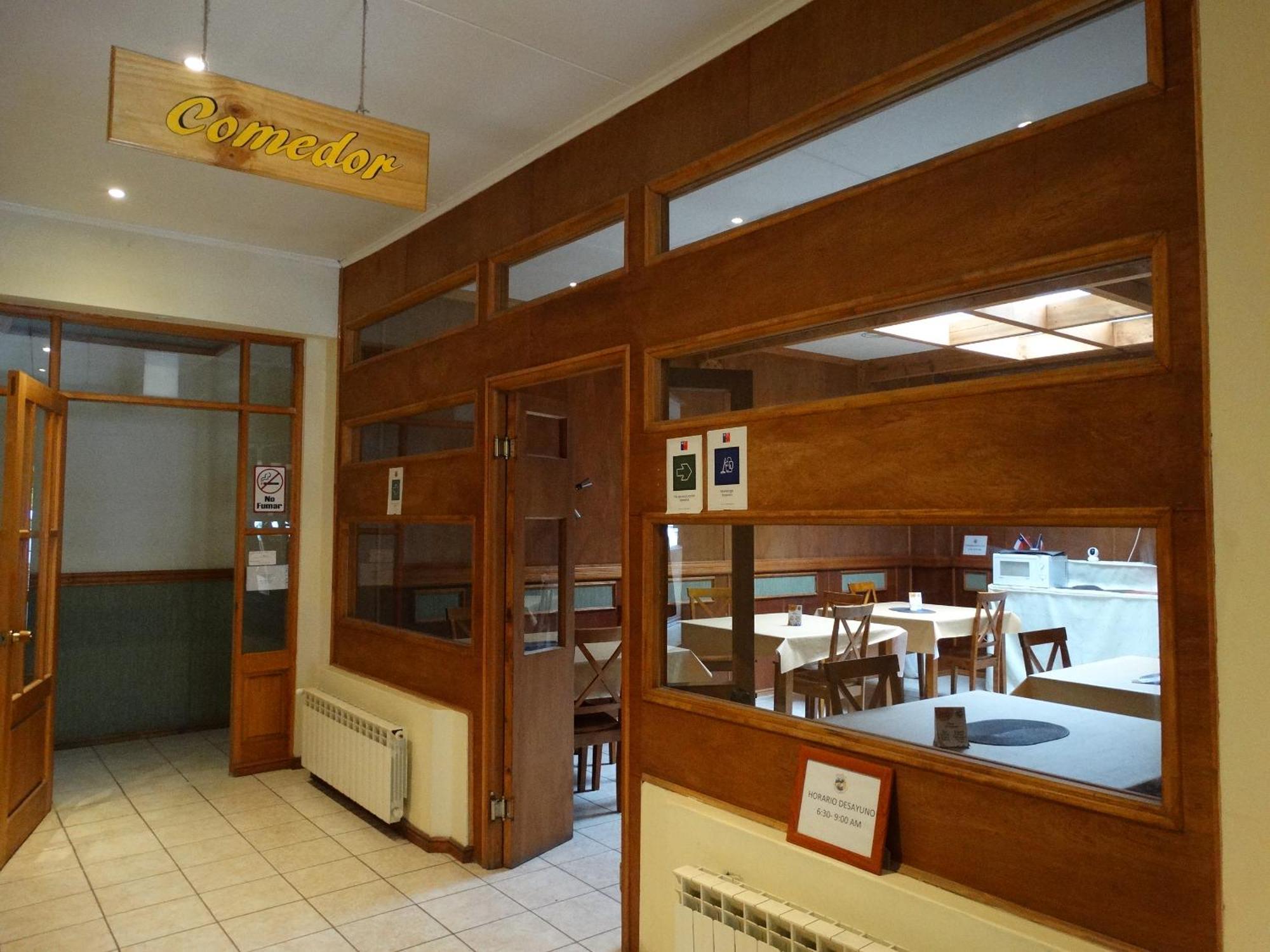 Hostal Don Guillermo Puerto Natales Exteriör bild
